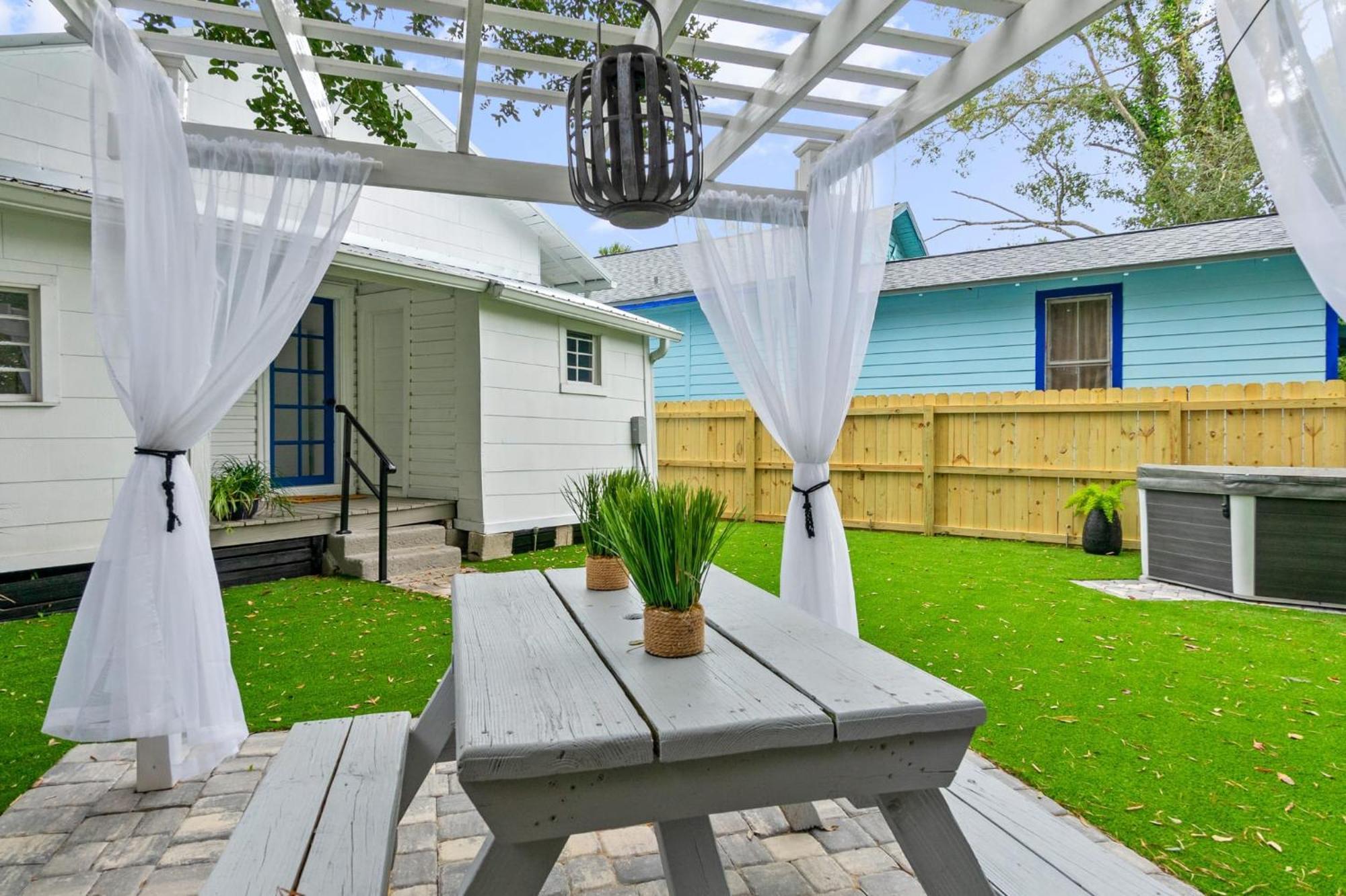 Coco'S Cozy Cabana - Hot Tub Walk To Downtown St. Augustine Eksteriør bilde